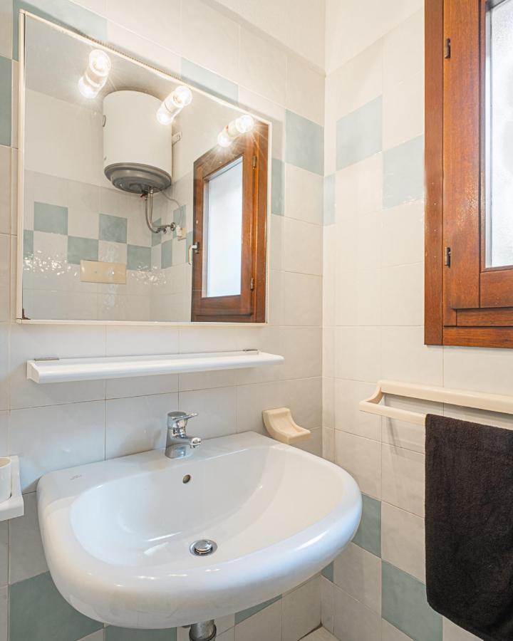 Ambra Holiday Rooms Сан Теодоро Екстериор снимка