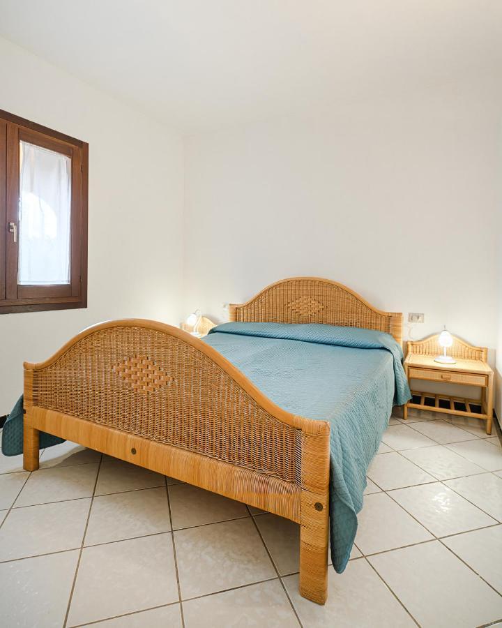 Ambra Holiday Rooms Сан Теодоро Екстериор снимка
